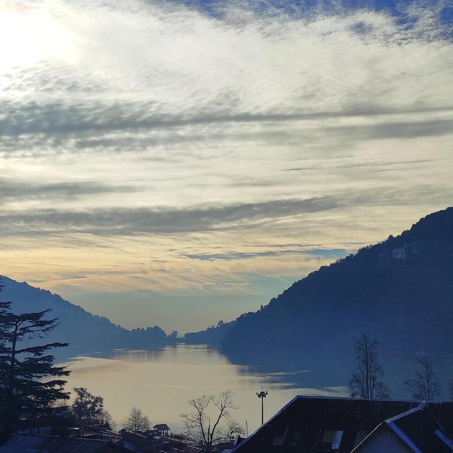 Hotel Madhuban Nainital Ngoại thất bức ảnh